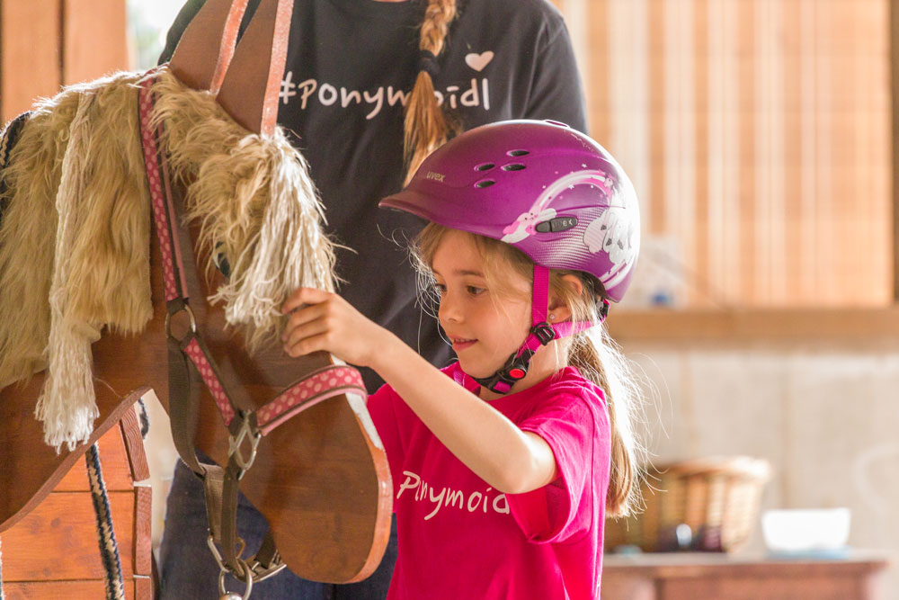 Ponyschule_Tanja_Wein-Team-Pony-Concept-Bayern team-pony-concept-ponyschule-wein-min